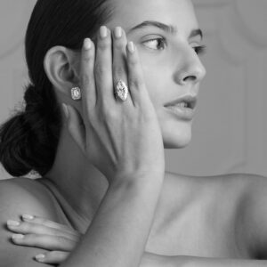 Anello solitario, bianco e nero