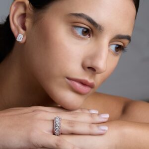 Anello pavé di diamanti, dettaglio